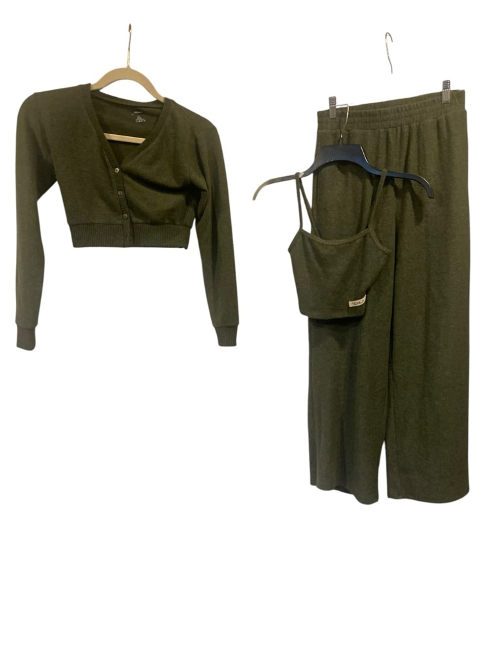 NWOT Tenly girls three piece set GREEN Size L